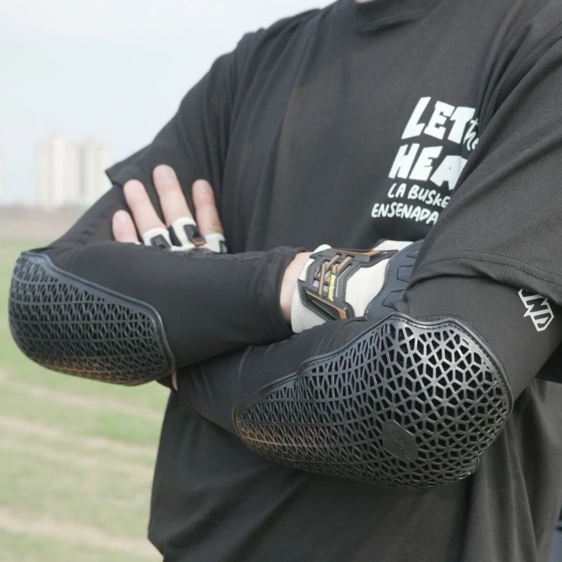 Motorcycle Gear For Summer - Ochraniacze na ramiona/nakolanniki motocyklowe z lodowego